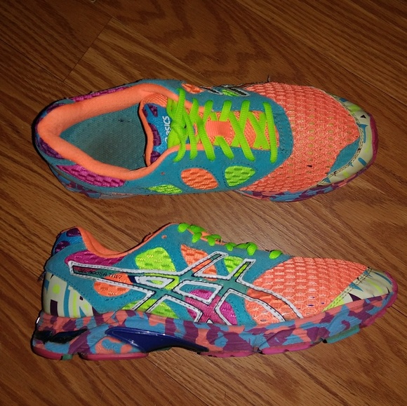 asics gel noosa tri 7 kids Silver